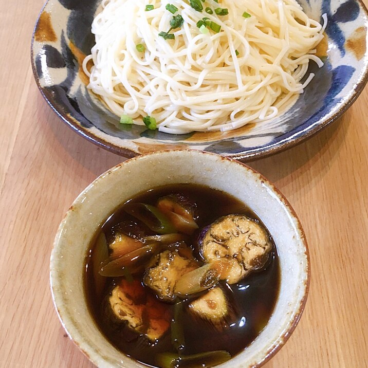 濃厚な味のつけ麺です♡茄子の煮浸し漬けそう麺